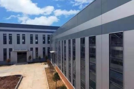 壽陽彩鋼淺談彩鋼的選擇性其一是看看企業(yè)的環(huán)境怎么樣是否正規(guī)